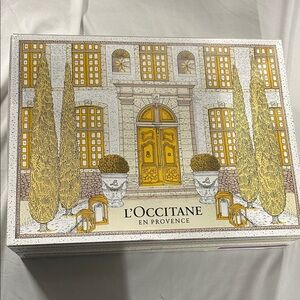L'OCCITANE Christmas Advent Calendar- 24 Minis